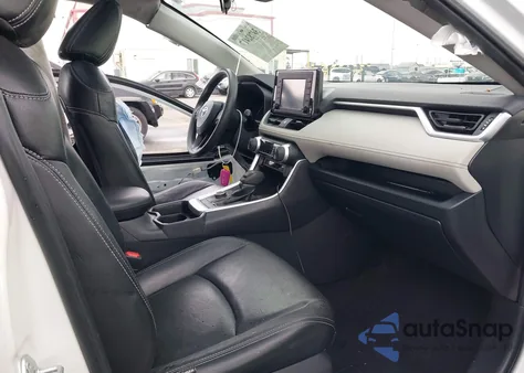 2019 Toyota Rav4 Hybrid Xle z USA, uszkodzony, nr VIN JTMRWRFV4KD007378